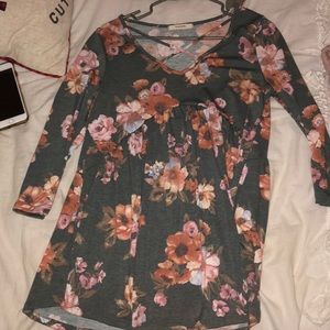 Boutique Shirt with Cross-neck
